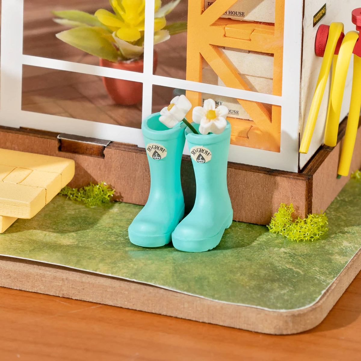 DIY Miniature House Kit: Dreamy Garden House