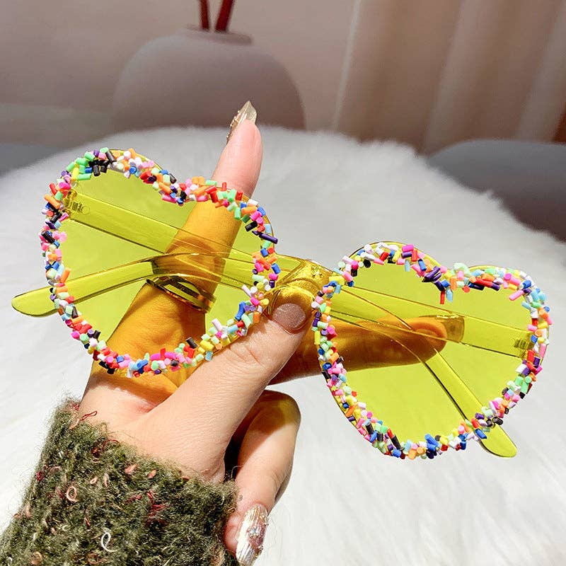 Heart-Shaped Fashion Sunglasses Trendy Beach Shades: Pink