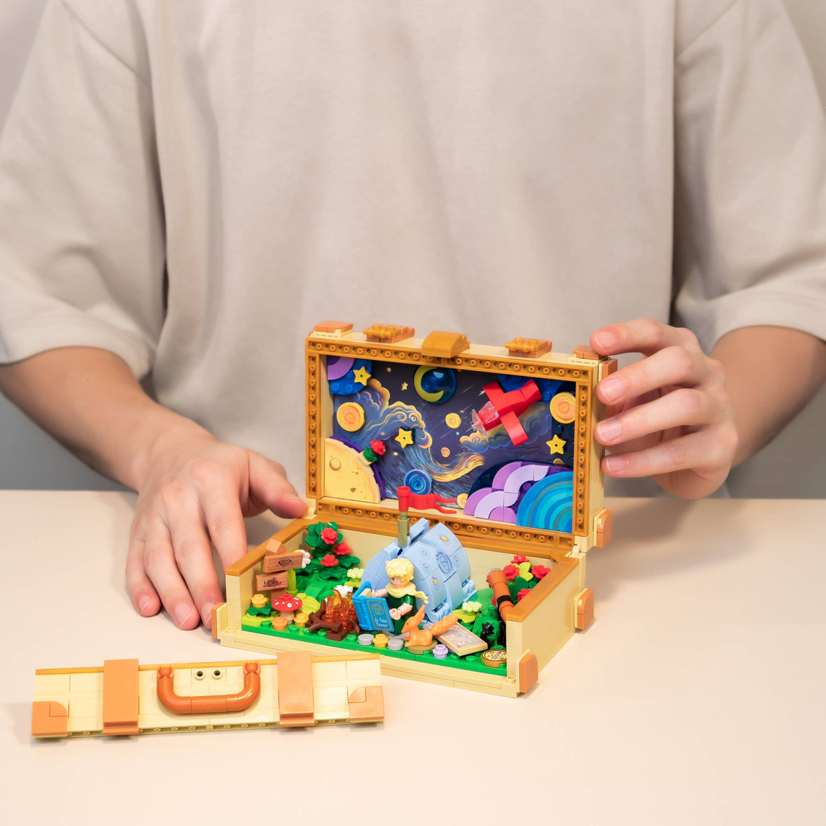 Building Bricks: Le Petite Prince - Suitcase