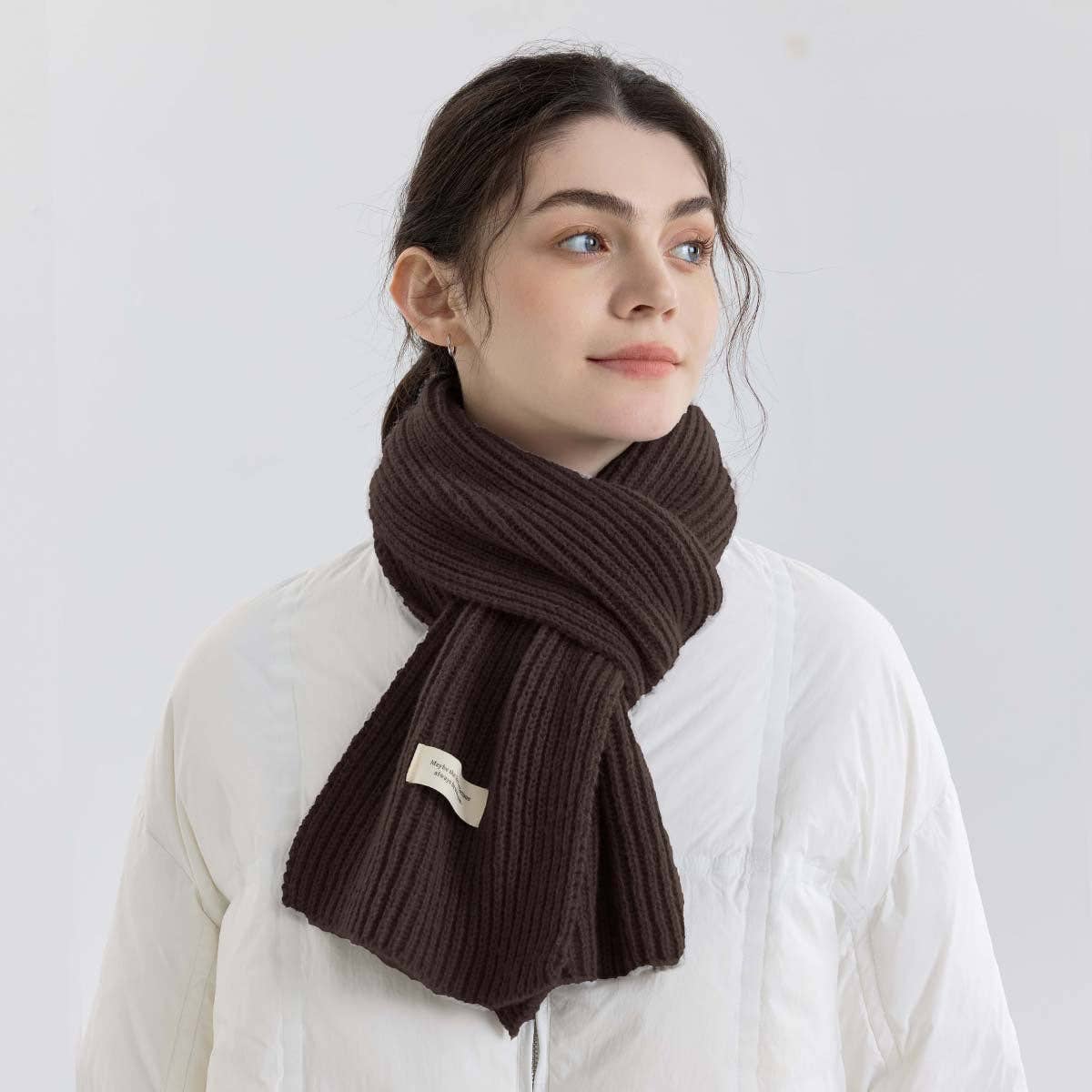 Minimalist Solid Color Knitted Scarf for Women - Stylish and Warm: Light Yellow