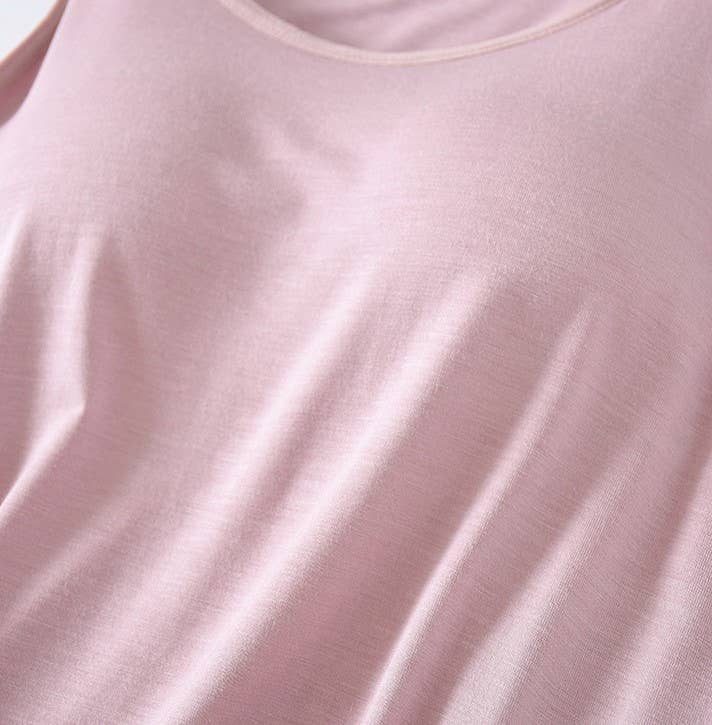Skin-friendly soft round neck built-in bra tank top: Black / L