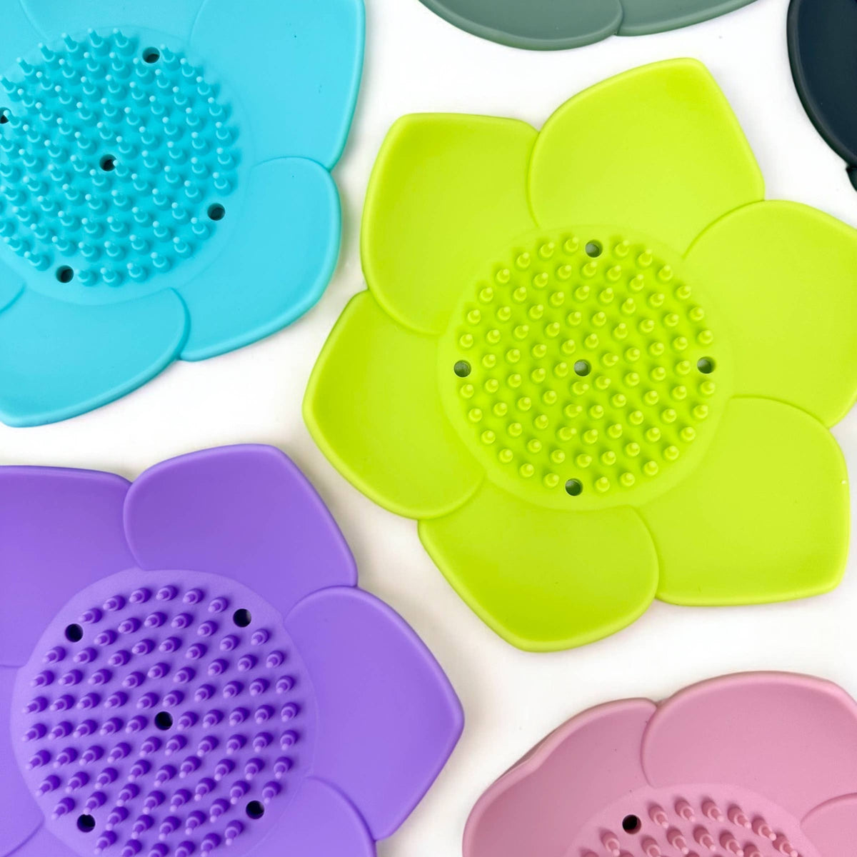 Shower Steamer Tray - Lotus - Flexible Silicone Soap Tray: Cloud gray