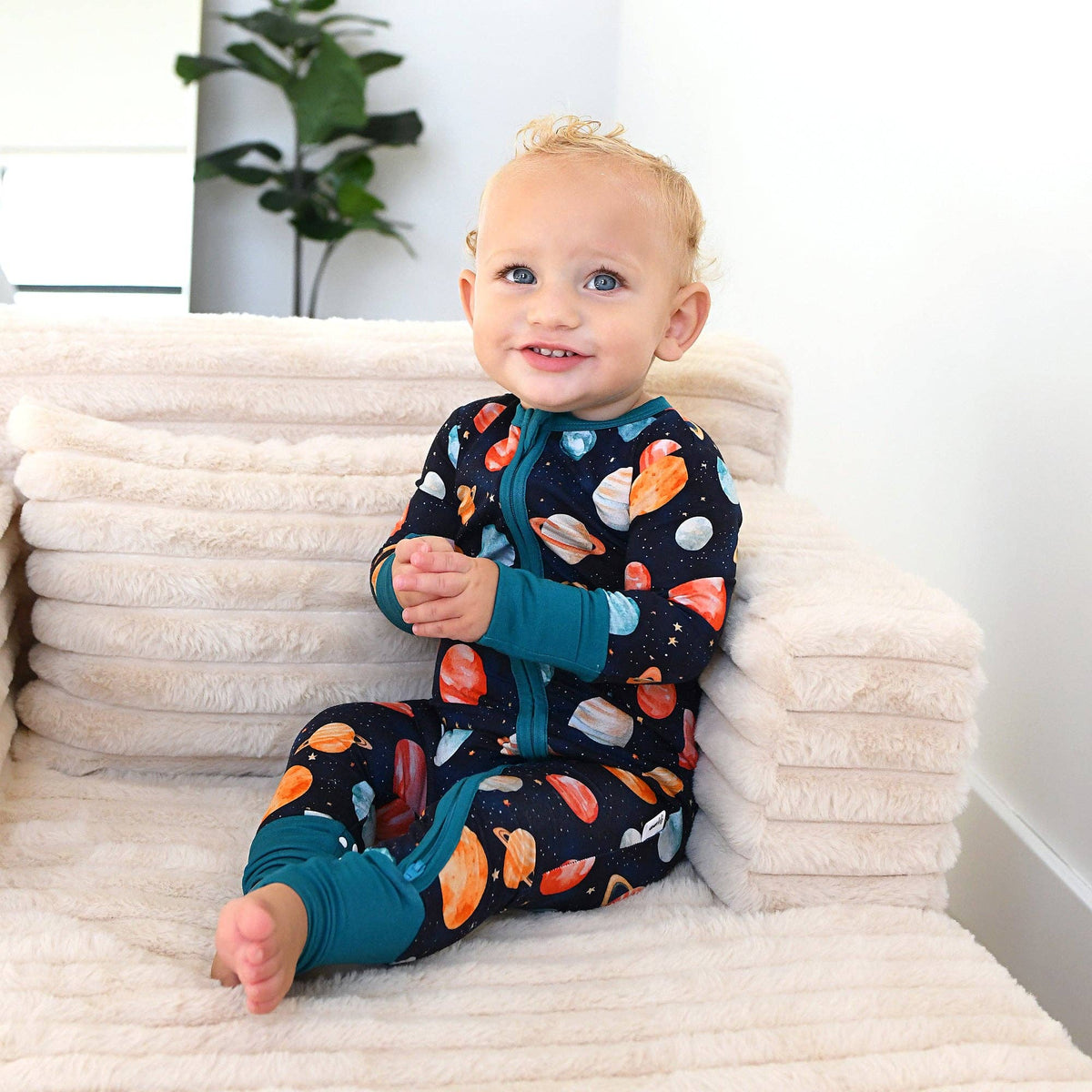 Harrison ZIP Bamboo One Piece Baby Outfit: 6-12m