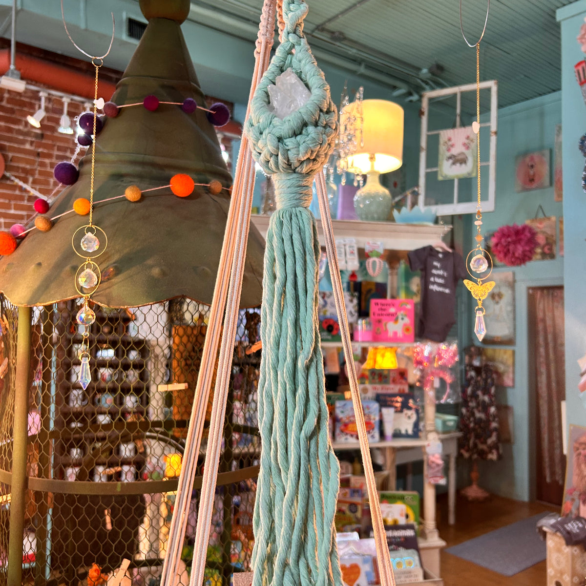 Macramé Crystal Holder