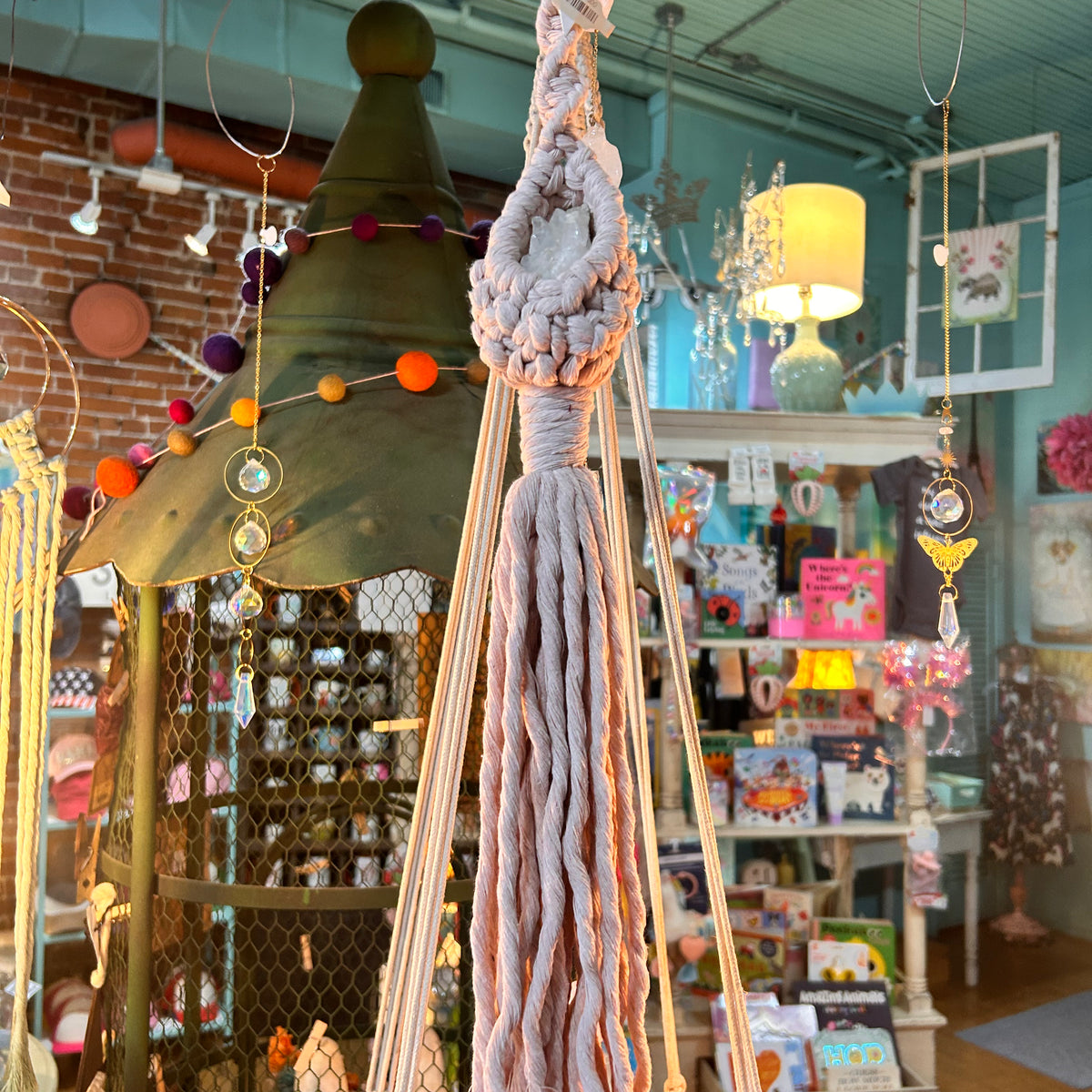 Macramé Crystal Holder