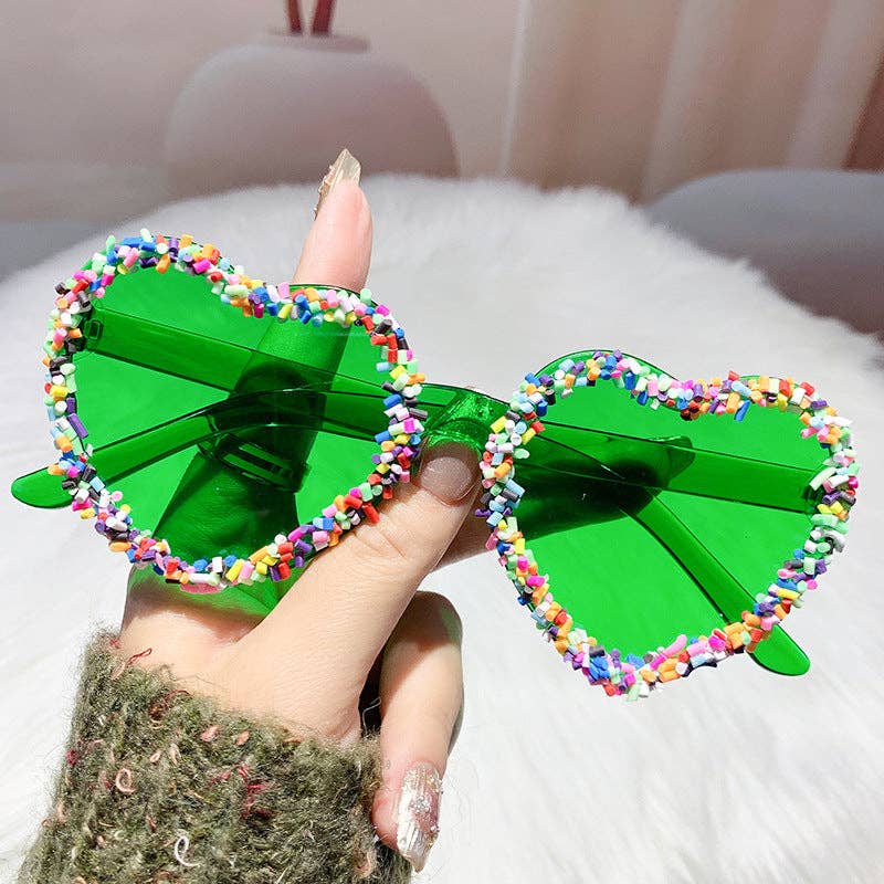 Heart-Shaped Fashion Sunglasses Trendy Beach Shades: Rose