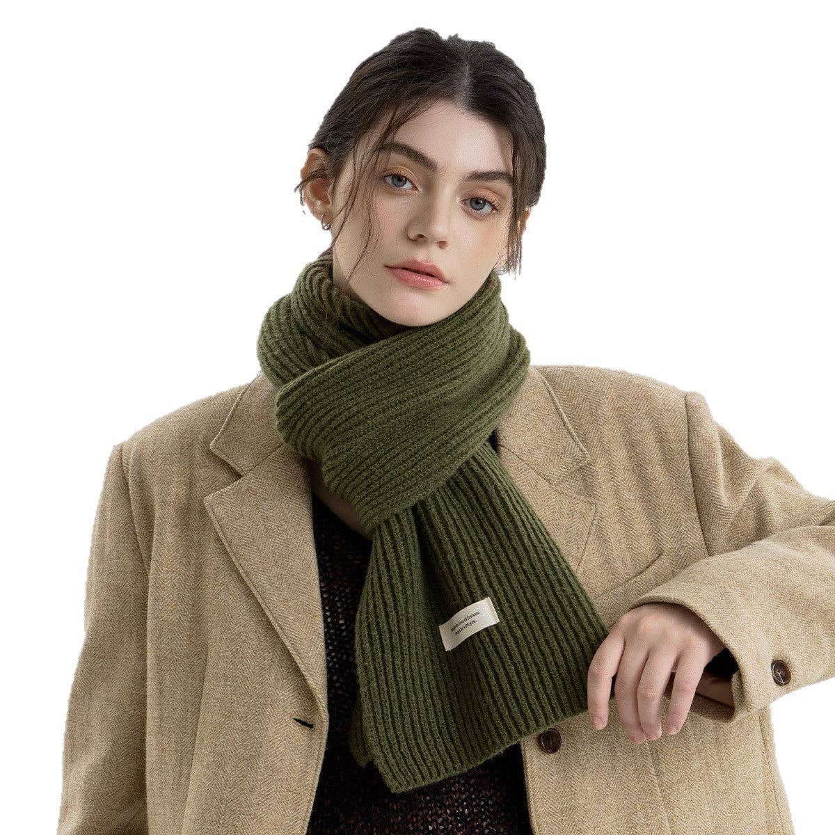 Minimalist Solid Color Knitted Scarf for Women - Stylish and Warm: Light Yellow