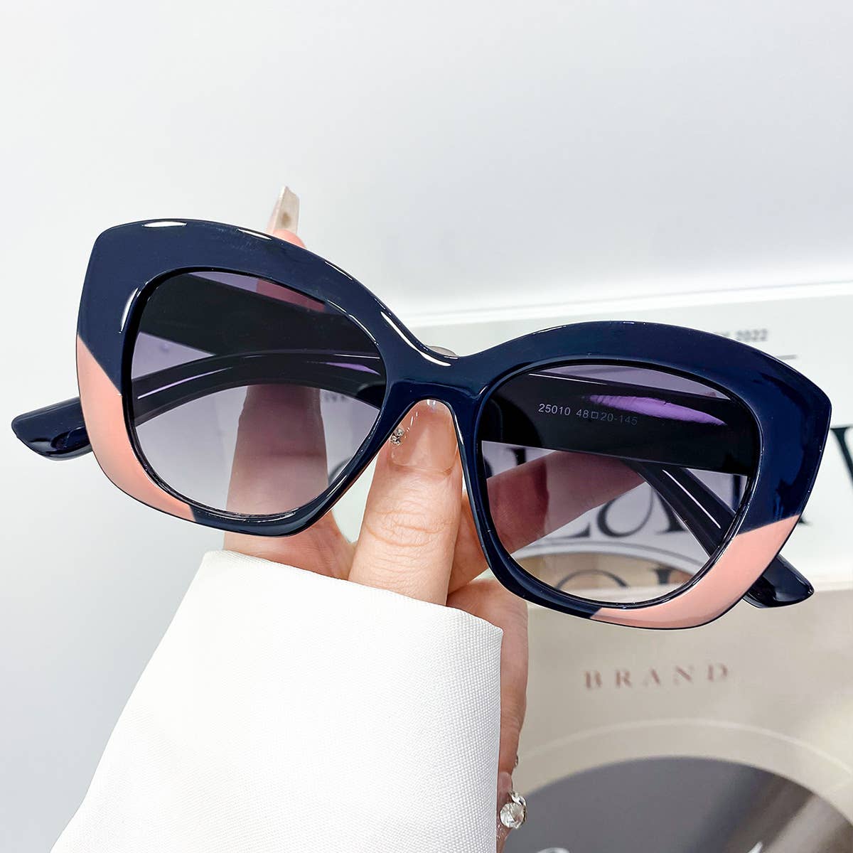 Fashion Cat Eye Leopard Print Retro Flat Sunglasses: Leopard / M