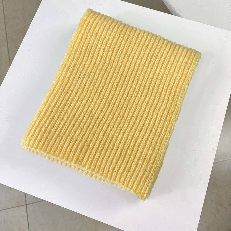Minimalist Solid Color Knitted Scarf for Women - Stylish and Warm: Light Yellow