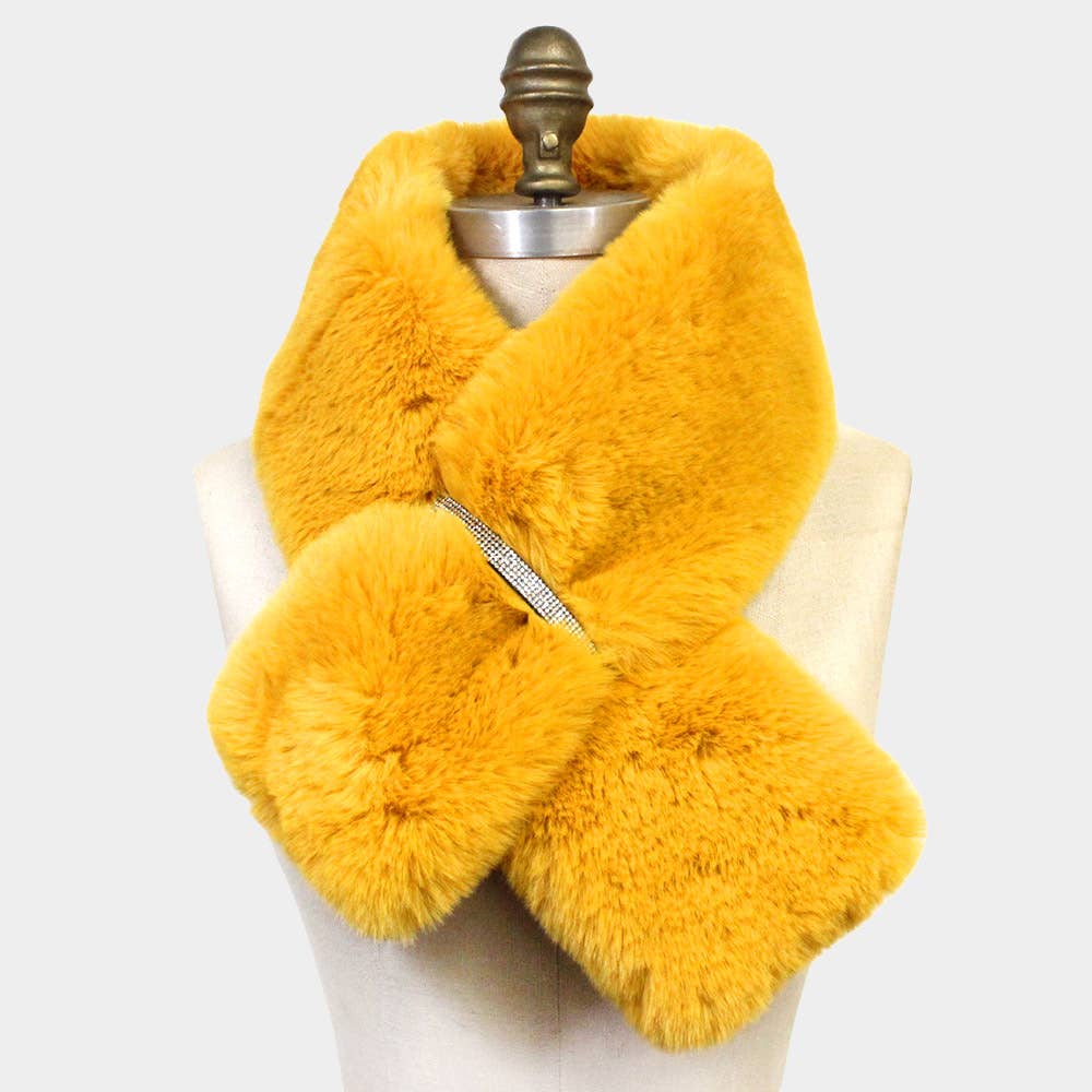 Faux Fur Bling Pull Through Scarf: Leo