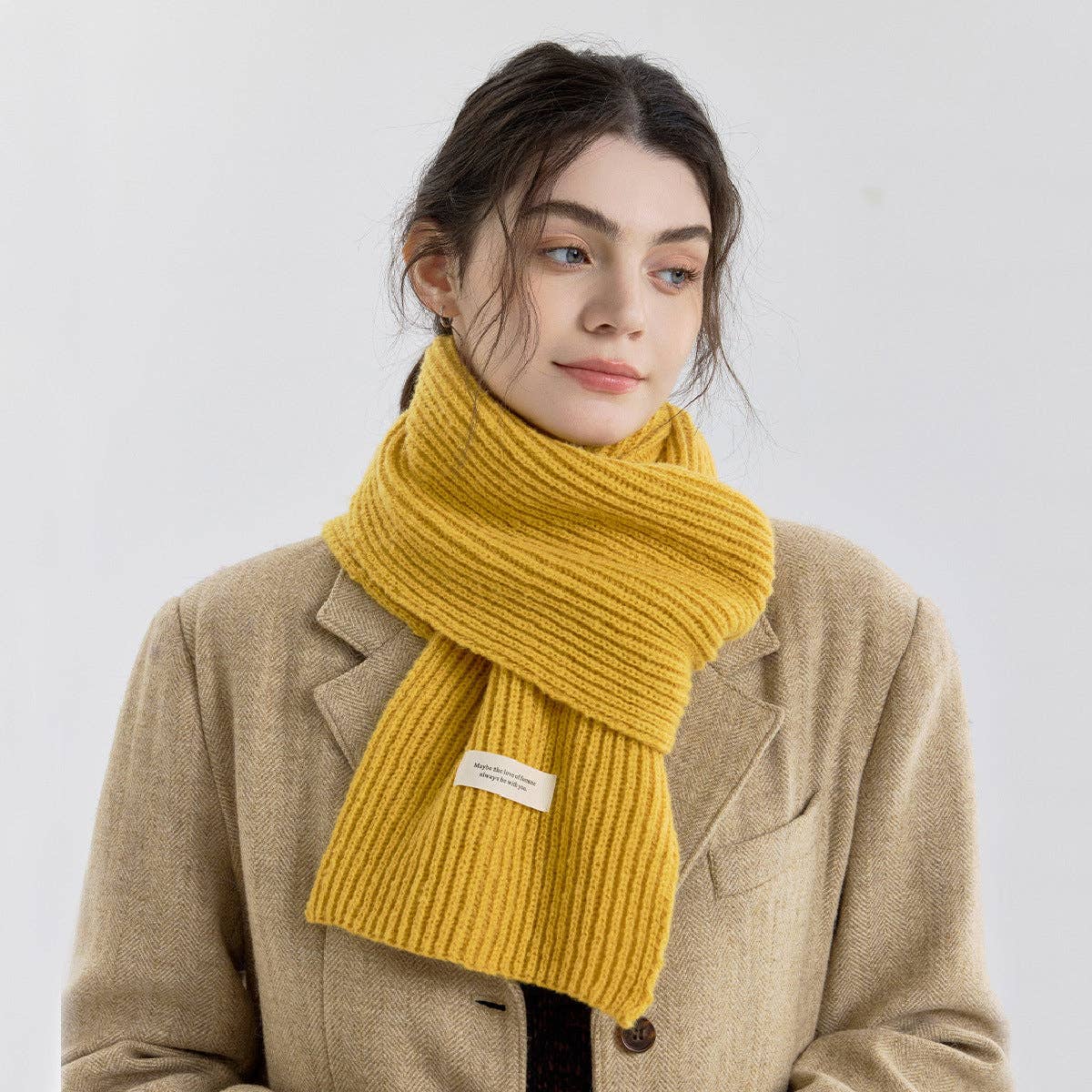 Minimalist Solid Color Knitted Scarf for Women - Stylish and Warm: Light Yellow