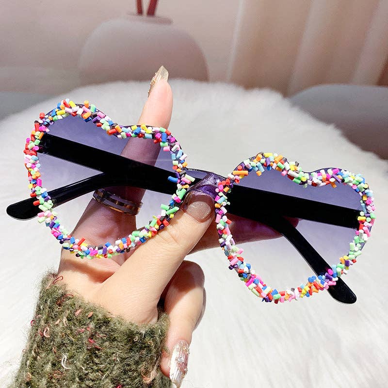 Heart-Shaped Fashion Sunglasses Trendy Beach Shades: Rose