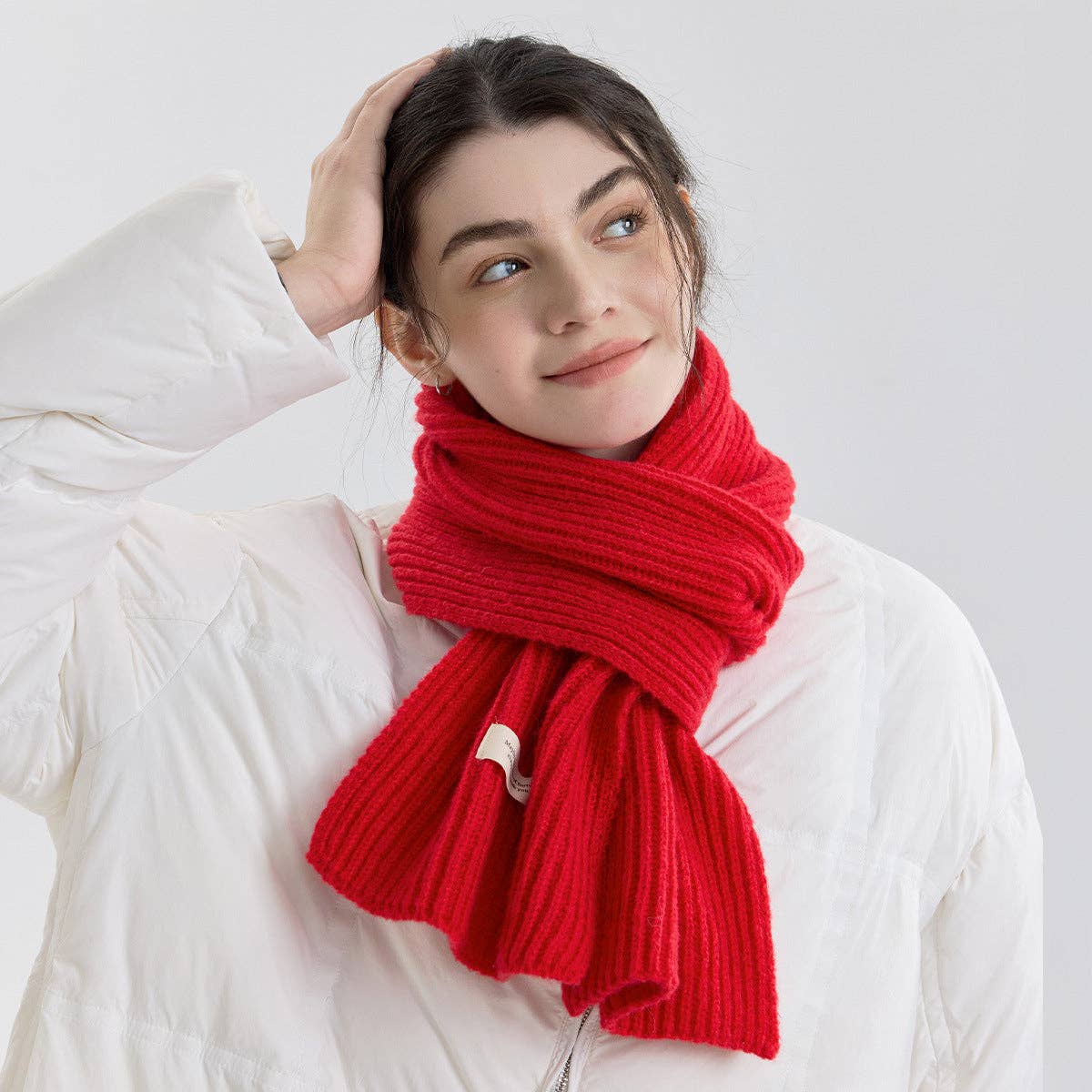 Minimalist Solid Color Knitted Scarf for Women - Stylish and Warm: Light Yellow