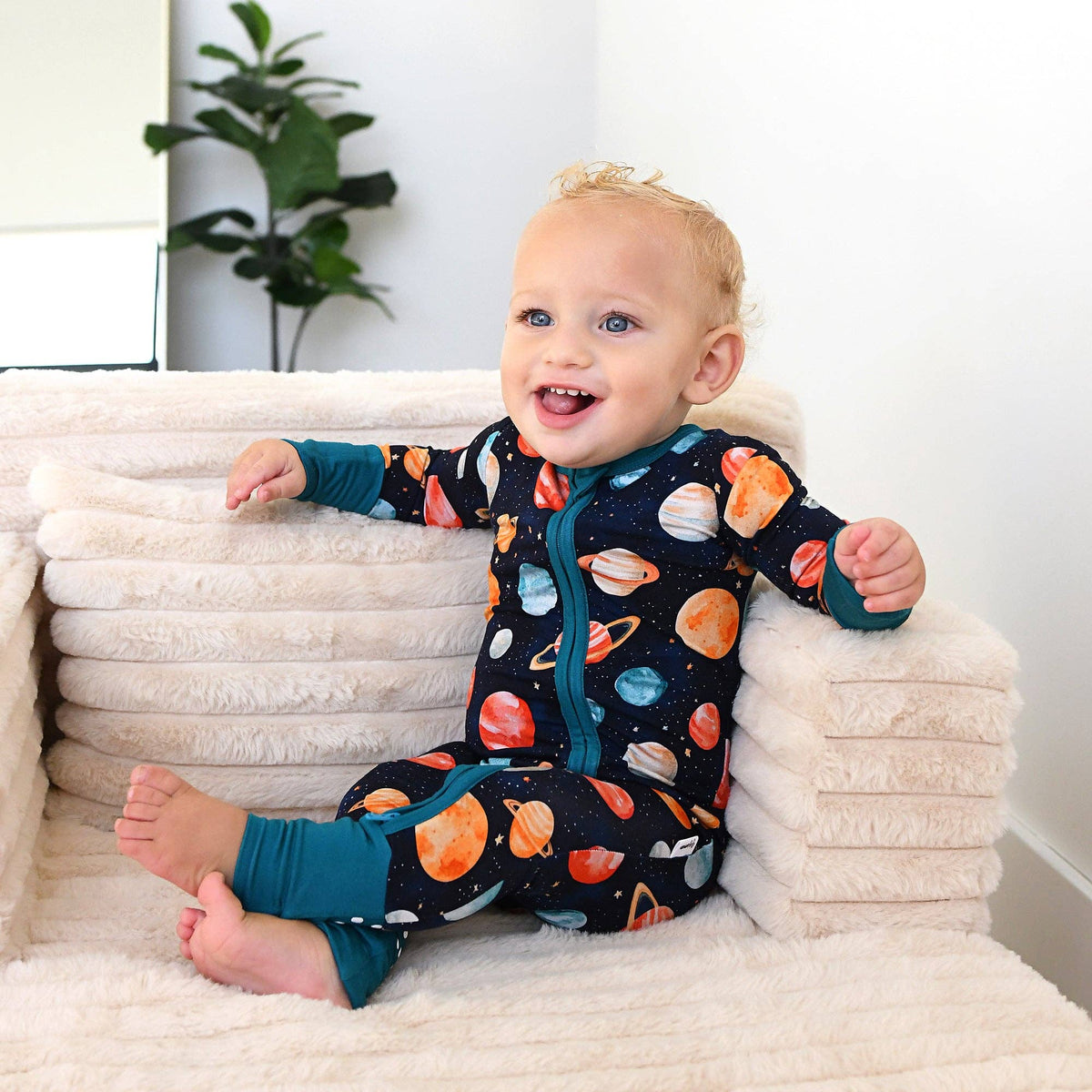 Harrison ZIP Bamboo One Piece Baby Outfit: 6-12m
