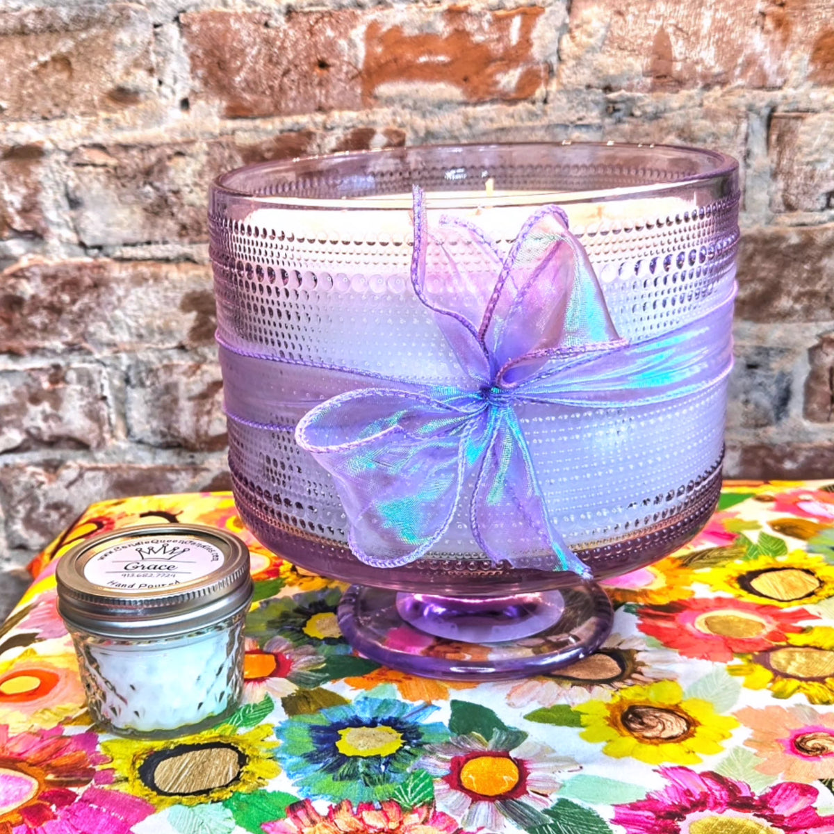 Pedestal Mama Collection