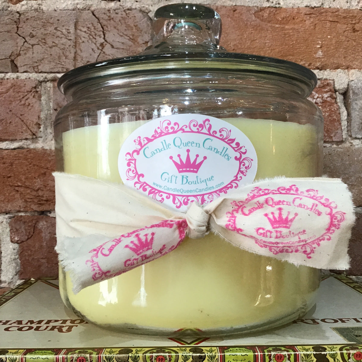 Middle Mama Apothecary Candle - Candle Queen Candles